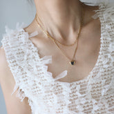 Colier Dublu „Inimă de Aur” cu Pandantiv Negru - Sentimente Gravate