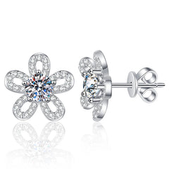 Cercei Argint Petala de Lumina cu diamant Moissanite de 0.5 Carate