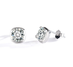 Cercei Argint Freamătul Stelei cu diamant Moissanite de 0.5 Carate