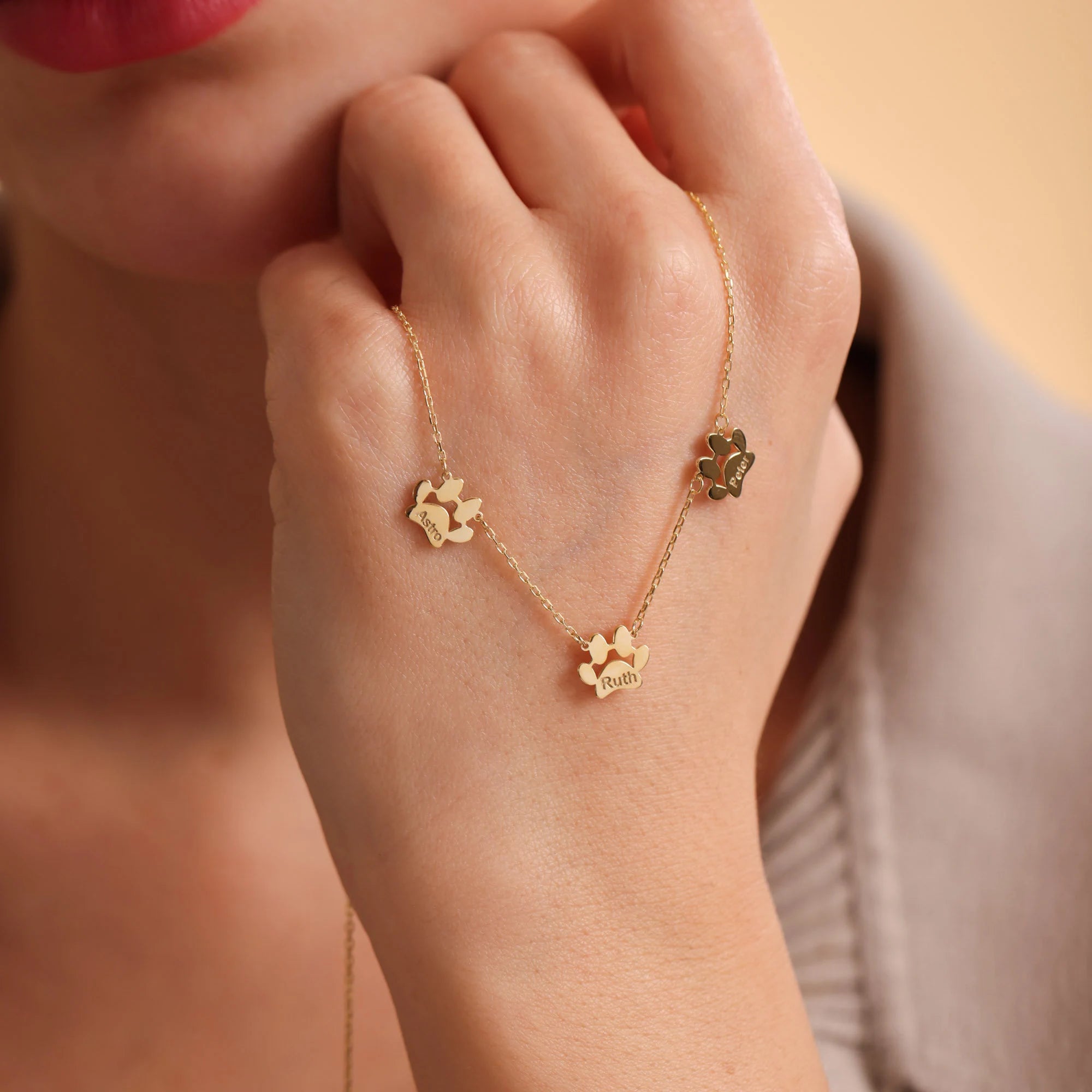 Colier Lăbuță Catel Personalizat Placat cu Aur 18K - Sentimente Gravate