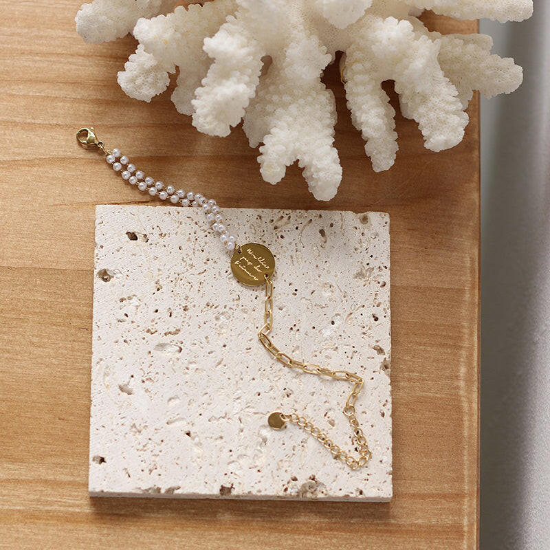 Bratara Personalizata Placata cu Aur 18K tip Banut cu Perle - Sentimente Gravate